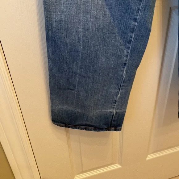Loft Jeans - Picture 3 of 6